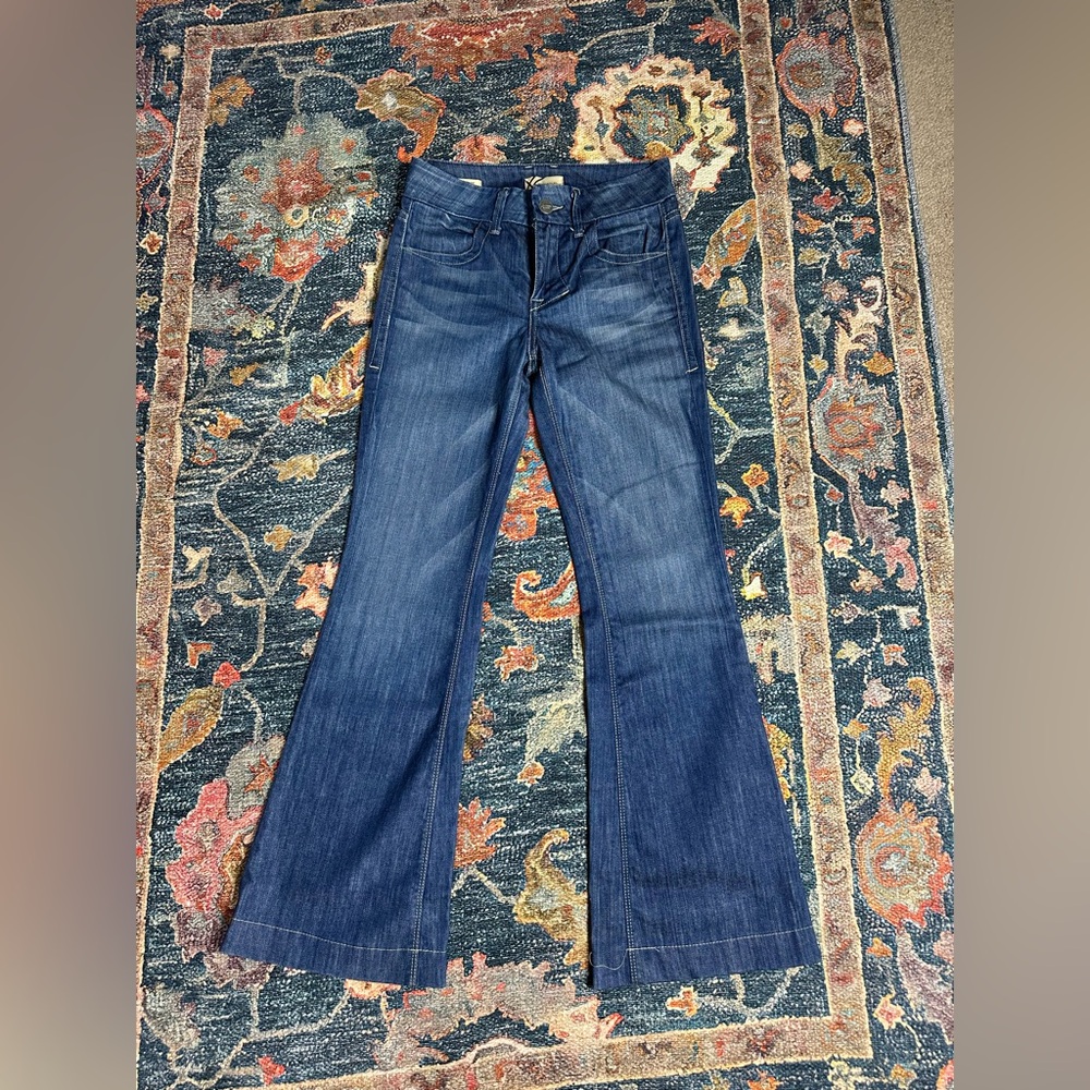 William Rast Esmeralda vintage fit flare jeans. Size 25.